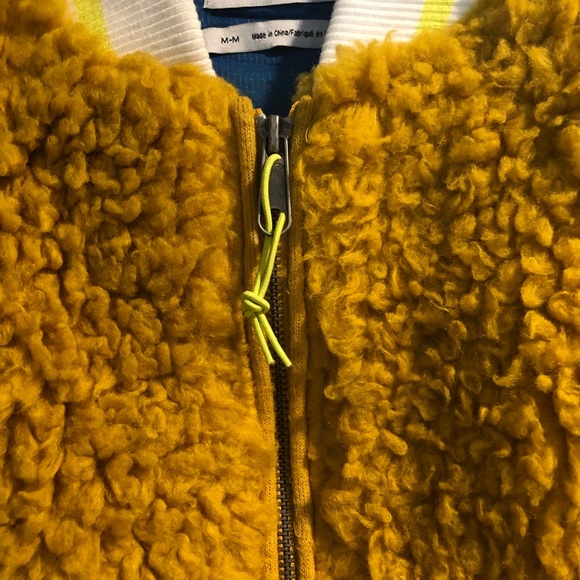 UO Teddy Bear Bomber - Picture 4 of 8